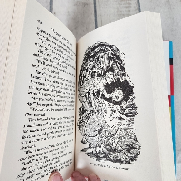 Vintage 90s Hardy Boys 3 Volumes in 1  Hardcover Book Mystery Stories - Picture 8 of 14